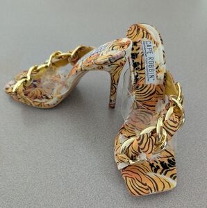 Cape Robbin Orange and Gold Women's Heels Size 6